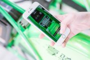 支付宝支付扫码付款界面截图，展示二维码扫描支付的操作流程
